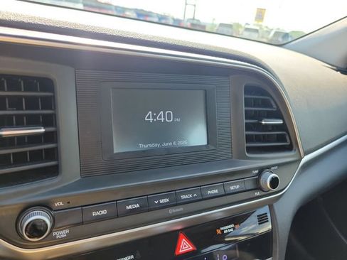 Used 2020 Hyundai Elantra SE w/ Cargo Package (C1) FWD image 27