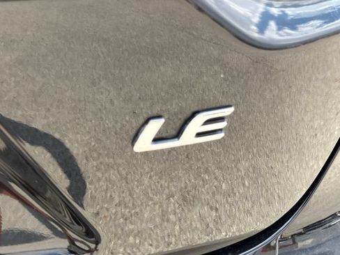 Used 2025 Toyota Corolla LE FWD image 6