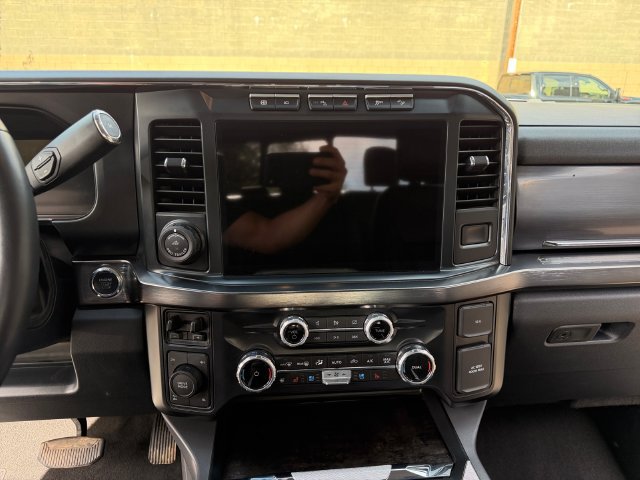 Used 2024 Ford F350 Lariat w/ Lariat Ultimate Package AWD/4WD image 20