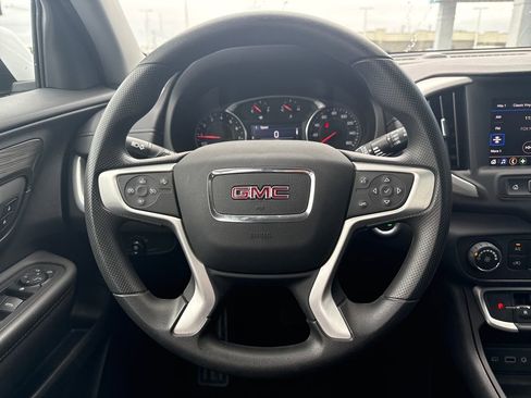 Used 2023 GMC Terrain SLE image 17