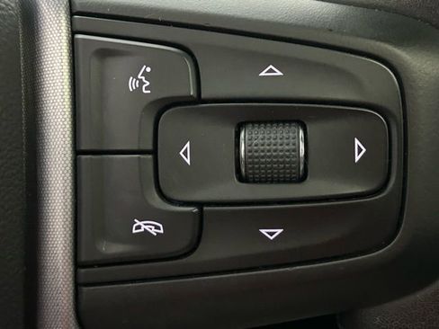 Used 2021 GMC Yukon SLT w/ SLT Premium Package image 24