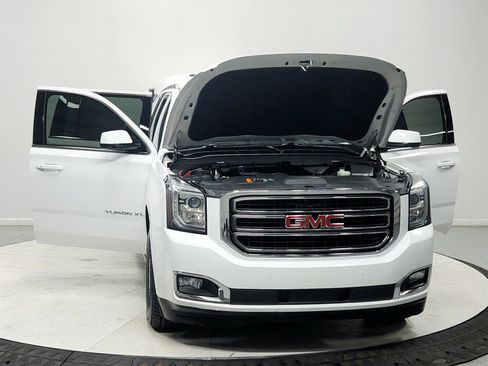 Used 2019 GMC Yukon XL SLT w/ Open Road Package image 10
