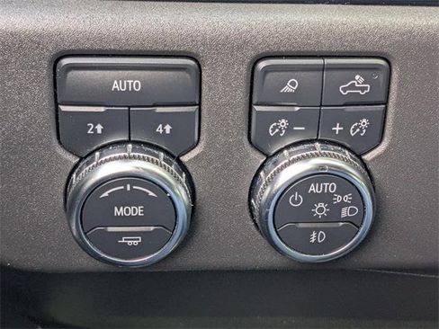 Used 2024 GMC Sierra 1500 SLT image 25