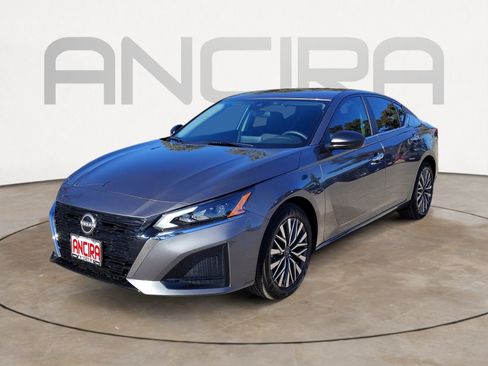 New 2025 Nissan Altima 2.5 SV image 6