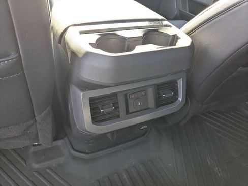 Certified 2024 Ford F250 Lariat w/ Lariat Ultimate Package AWD/4WD image 22