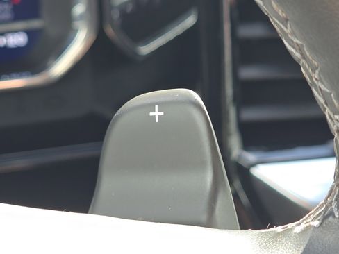 Used 2024 Chevrolet Silverado 1500 High Country w/ High Country Premium Package AWD/4WD image 19