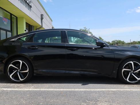 Used 2022 Honda Accord Sport image 8