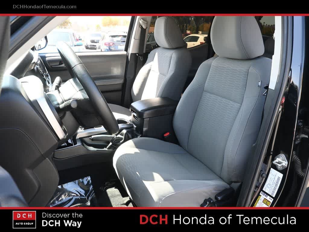Used 2019 Toyota Tacoma SR5 RWD image 17