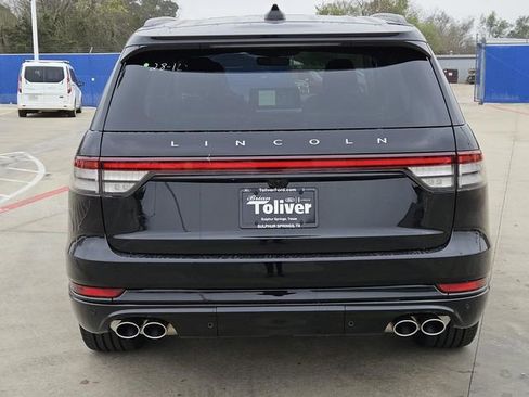 New 2026 Lincoln Aviator Reserve image 7