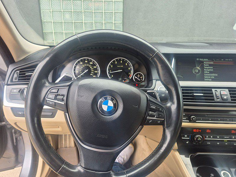 Used 2014 BMW 550i xDrive Sedan AWD/4WD image 25