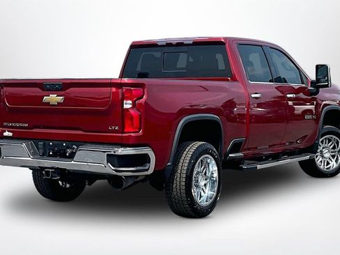 Used 2023 Chevrolet Silverado 2500 LTZ AWD/4WD image 6