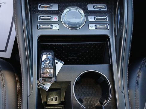 Used 2024 Lincoln Nautilus Premier w/ Jet Appearance Package image 36