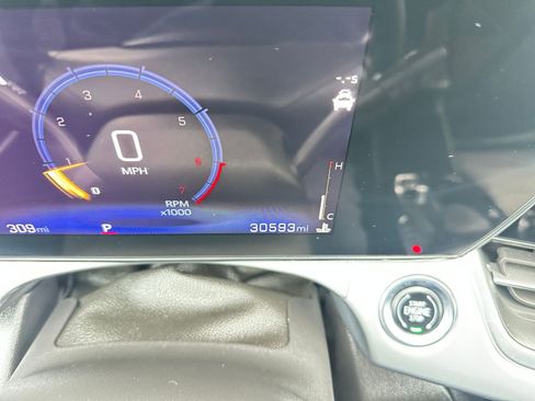 Used 2025 Chevrolet Trax LT image 75