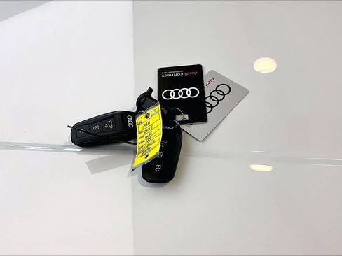Certified 2025 Audi Q5 Premium Plus w/ Premium Plus AWD/4WD image 15