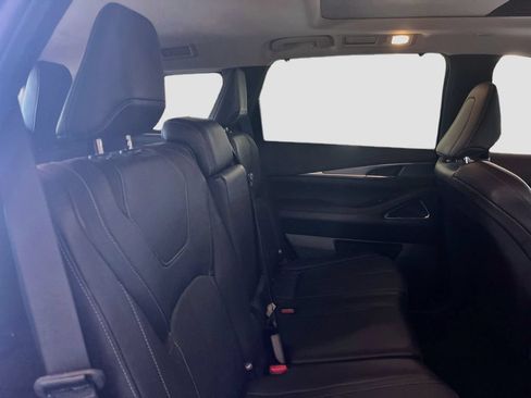 Used 2025 INFINITI QX60 Luxe FWD image 30