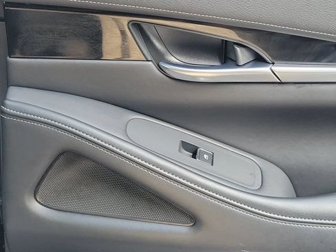 Used 2025 INFINITI QX60 Pure AWD/4WD image 7