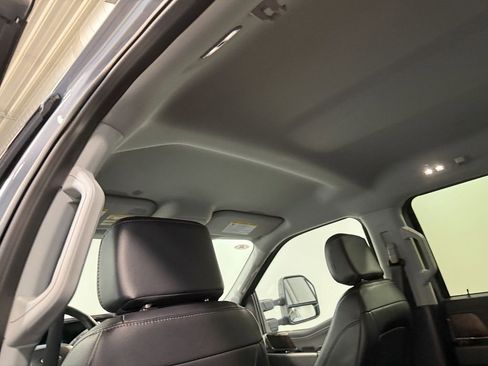 Used 2024 Ford F250 Lariat w/ FX4 Off-Road Package image 11