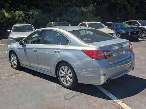 Used 2015 Subaru Legacy 2.5i Premium w/ Moonroof Package AWD/4WD image 4