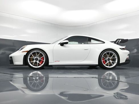 Certified 2024 Porsche 911 GT3 RWD image 21