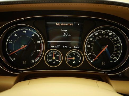 Used 2016 Bentley Flying Spur W12 image 13