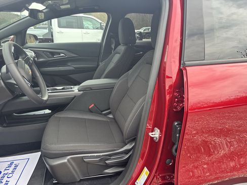 New 2026 Chevrolet Equinox EV LT image 14