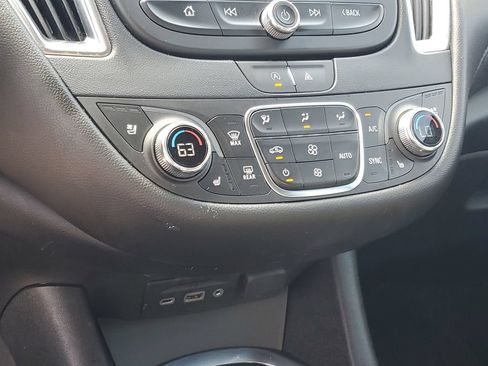 Used 2023 Chevrolet Malibu LT w/ Driver Confidence Package FWD image 19