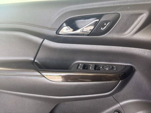 Used 2020 GMC Acadia AT4 AWD/4WD image 15