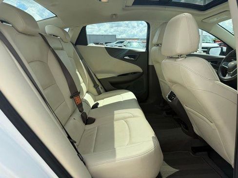 Used 2024 Chevrolet Malibu LT image 4