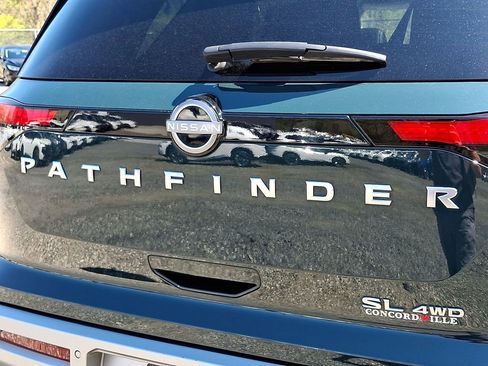 Certified 2023 Nissan Pathfinder SL w/ SL Premium Package AWD/4WD image 34
