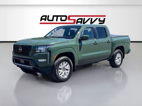 Used 2024 Nissan Frontier SV w/ SV Convenience Package AWD/4WD image 3