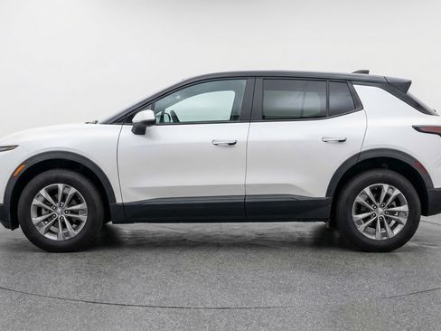 Used 2025 Chevrolet Equinox LT image 5