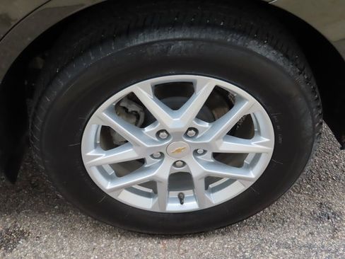 Used 2024 Chevrolet Equinox LT image 14