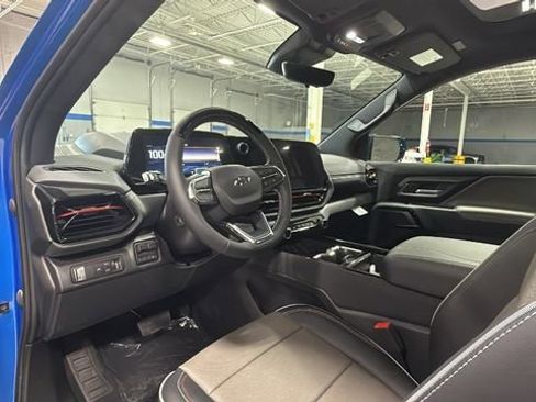 New 2026 Chevrolet Silverado EV Trail Boss AWD/4WD image 13