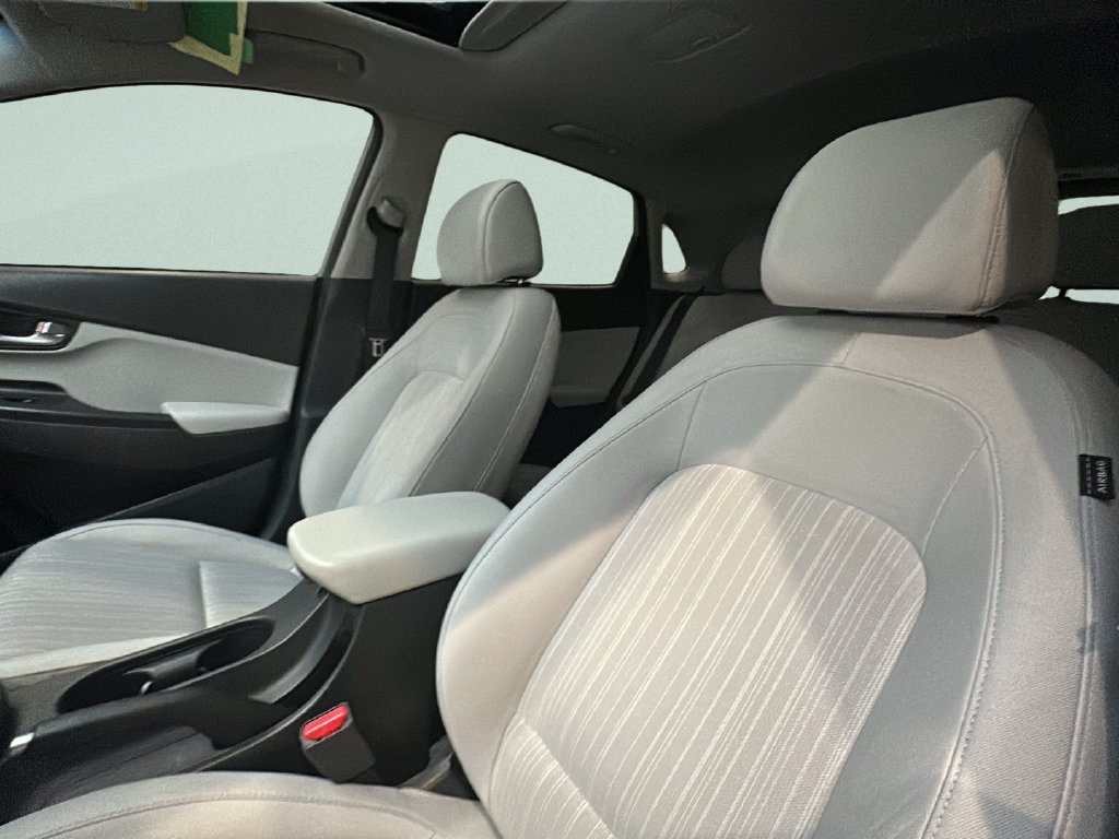 Used 2022 Hyundai Kona SEL w/ Convenience Package AWD/4WD image 12