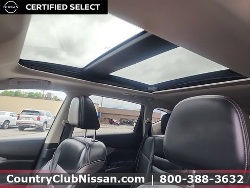 Certified 2018 Nissan Murano SL w/ Moonroof Package AWD/4WD image 24