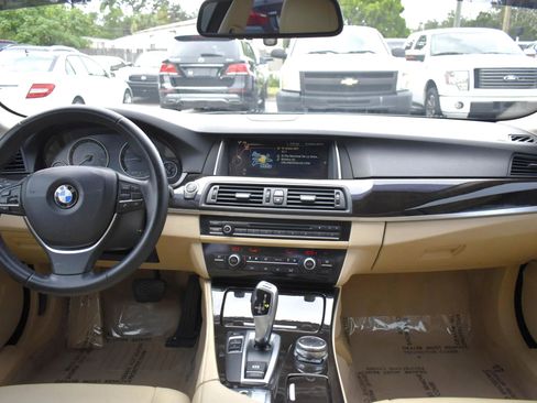 Used 2015 BMW 528i Sedan image 12