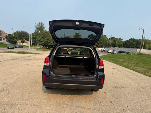 Used 2013 Subaru Outback 2.5i Limited w/ Moonroof Pkg AWD/4WD image 8