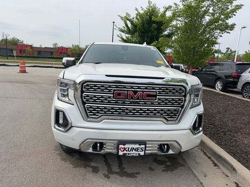 Used 2019 GMC Sierra 1500 Denali w/ Denali Ultimate Package AWD/4WD image 3