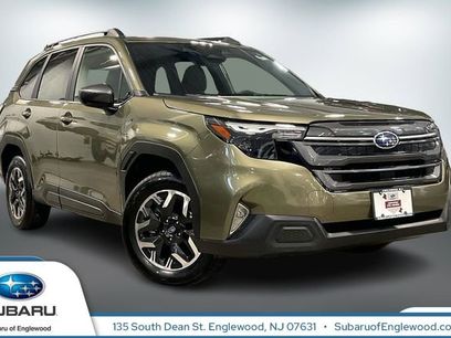 Used 2025 Subaru Forester Premium w/ Convenience Package #1