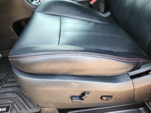 Used 2019 Dodge Grand Caravan GT FWD image 10