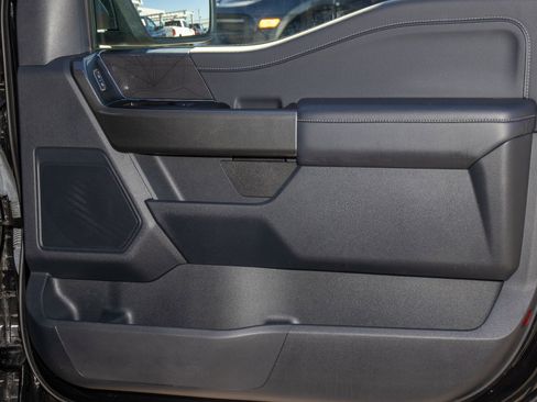 Used 2022 Ford F150 XLT w/ Equipment Group 302A High image 13