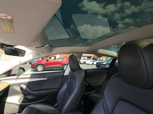 Used 2023 Tesla Model 3 Standard Range RWD image 4