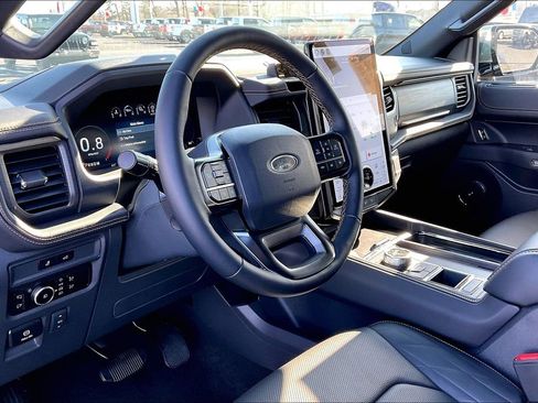 New 2024 Ford Expedition Platinum image 6