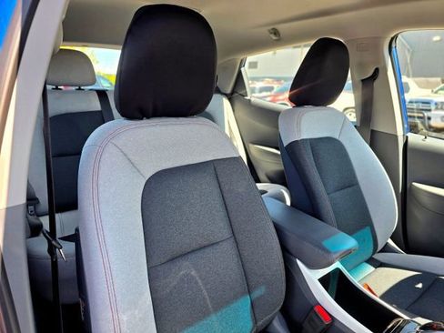 Used 2019 Chevrolet Bolt LT FWD image 30