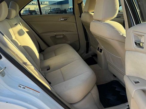 Used 2011 Suzuki Kizashi S image 11