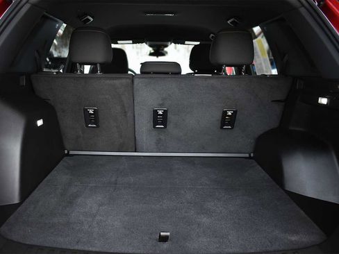 Used 2025 Chevrolet Equinox LT image 8