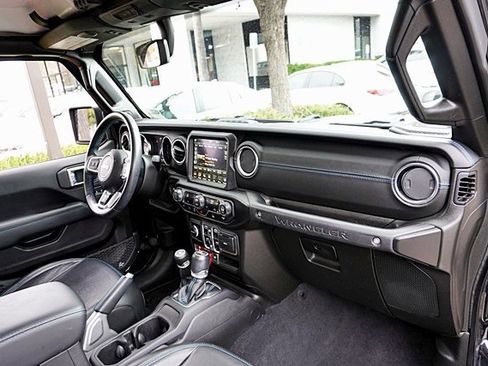 Used 2021 Jeep Wrangler Unlimited Rubicon 4xe image 13