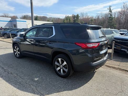 Used 2019 Chevrolet Traverse LT w/ LT Premium Package image 8