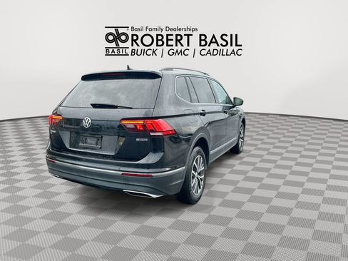 Used 2020 Volkswagen Tiguan SE w/ Panoramic Sunroof Package AWD/4WD image 8