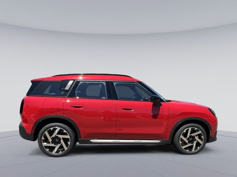 Certified 2025 MINI Cooper Countryman S image 6